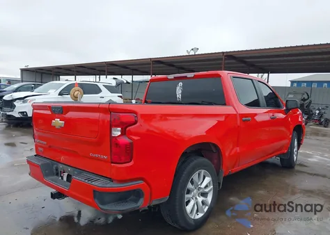 2022 Chevrolet Silverado 1500 2Wd Short Bed Custom z USA, uszkodzony, nr VIN 3GCPABEK3NG580459